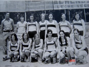 Barris with the C. A. Laietània women's team